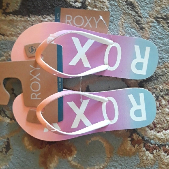 4x*Host Pick*Roxy adorable flip flop sandals - Picture 4 of 16